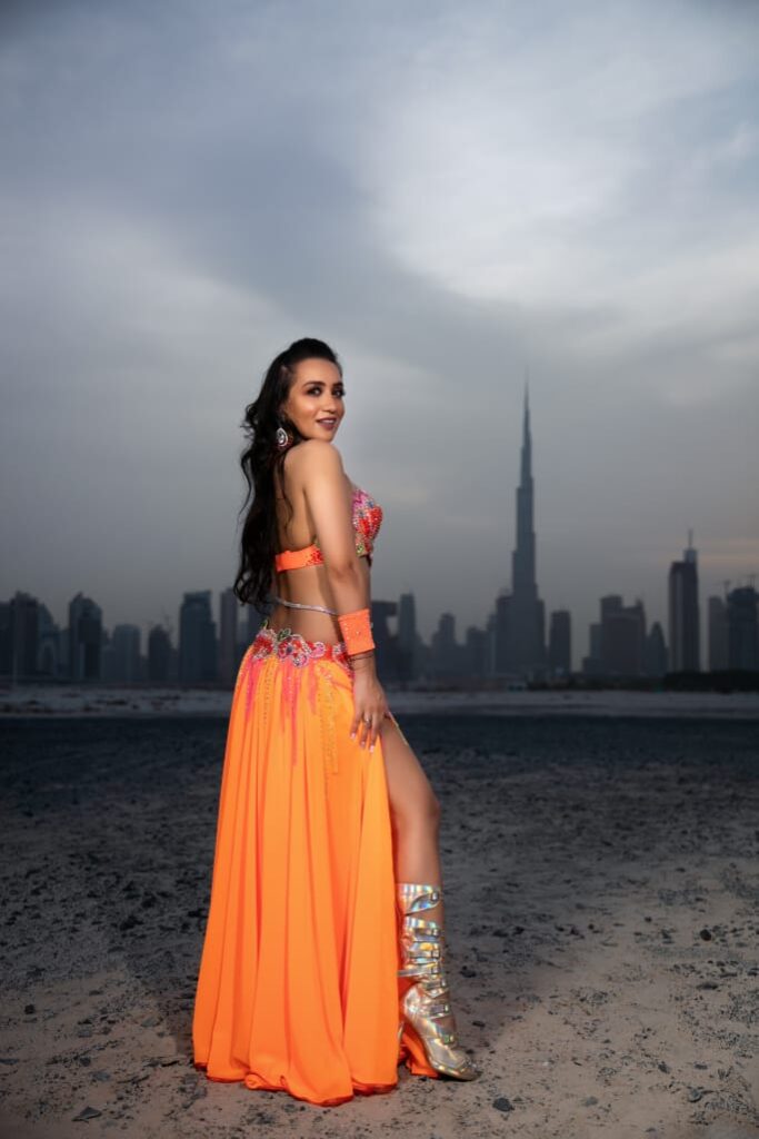 JS - Brazilian Belly Dancer (5)