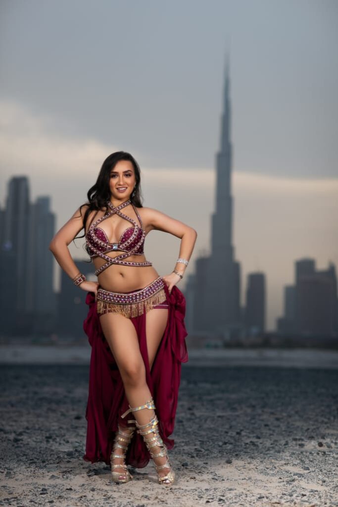 JS - Brazilian Belly Dancer (7)