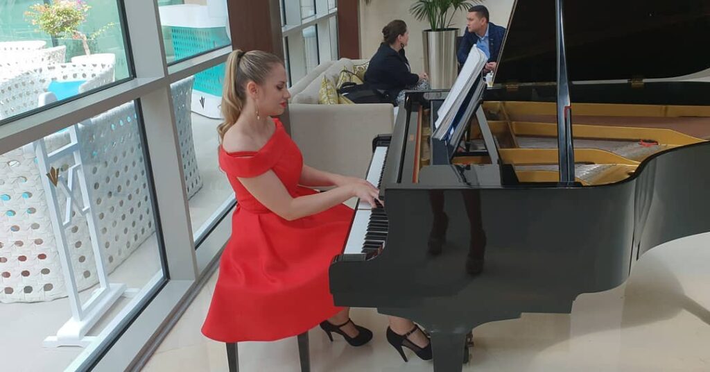 AD - Pianist - GAE events - Dubai - UAE (3)
